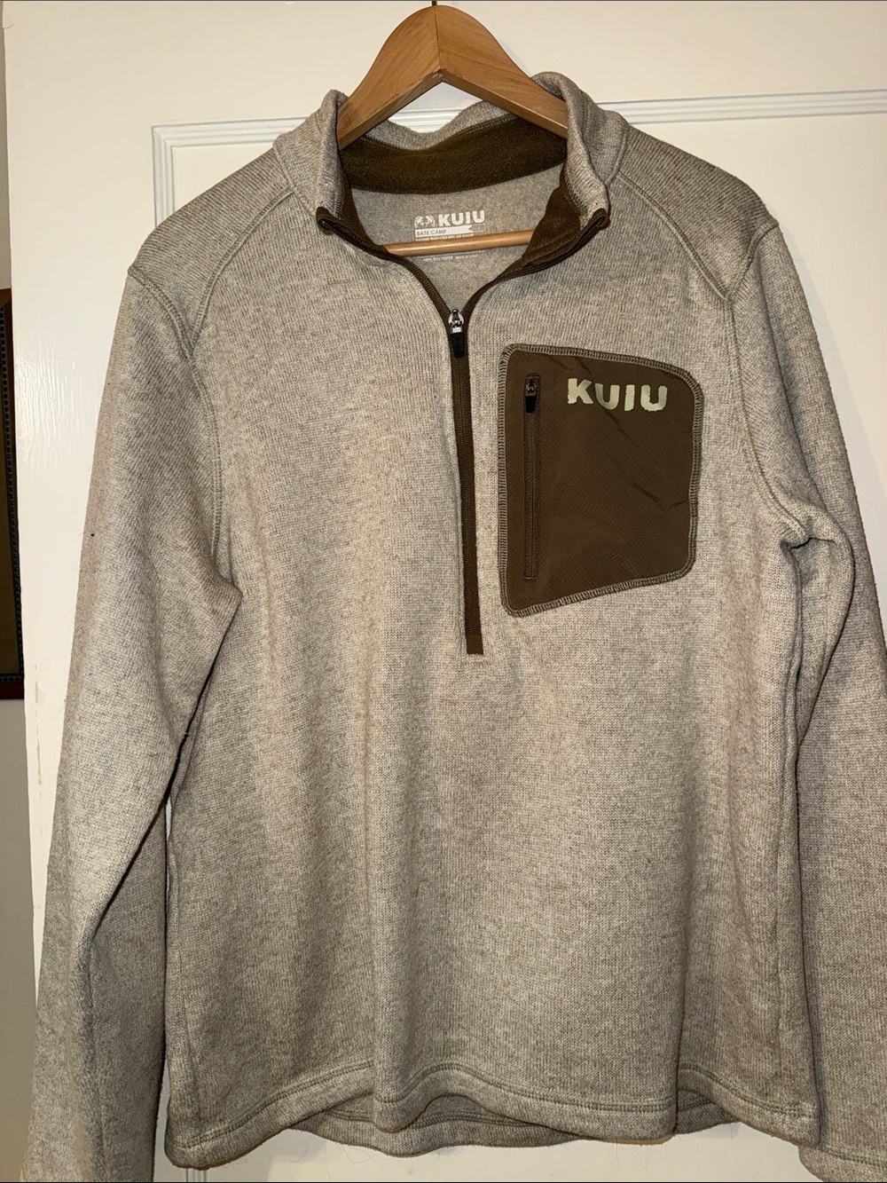 KUIU Men's Light Gray Half-Zip Pullover with Brown Chest Pocket